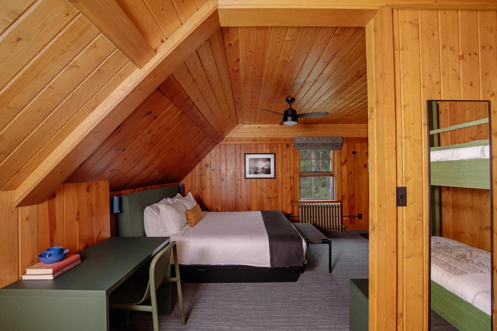 Loge Glacier National Park Essex エクステリア 写真